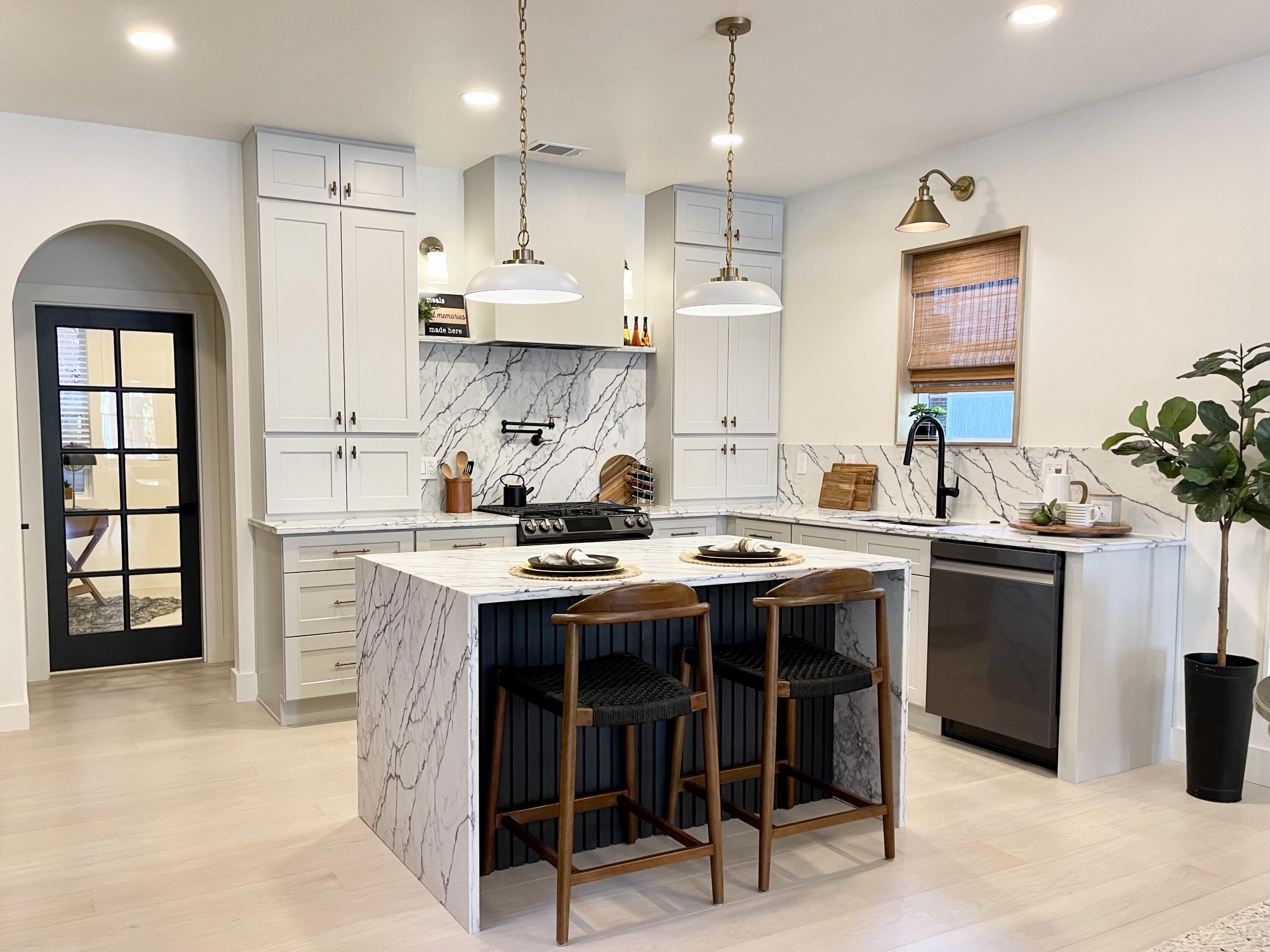 63 Simons Street Charleston, SC 29403 - Photo 10 of 47 301