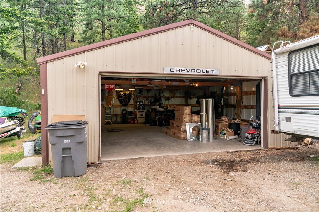 6480 Navarre Coulee Road Chelan, WA 98816 - Photo 18 of 21 Gallery Image 18