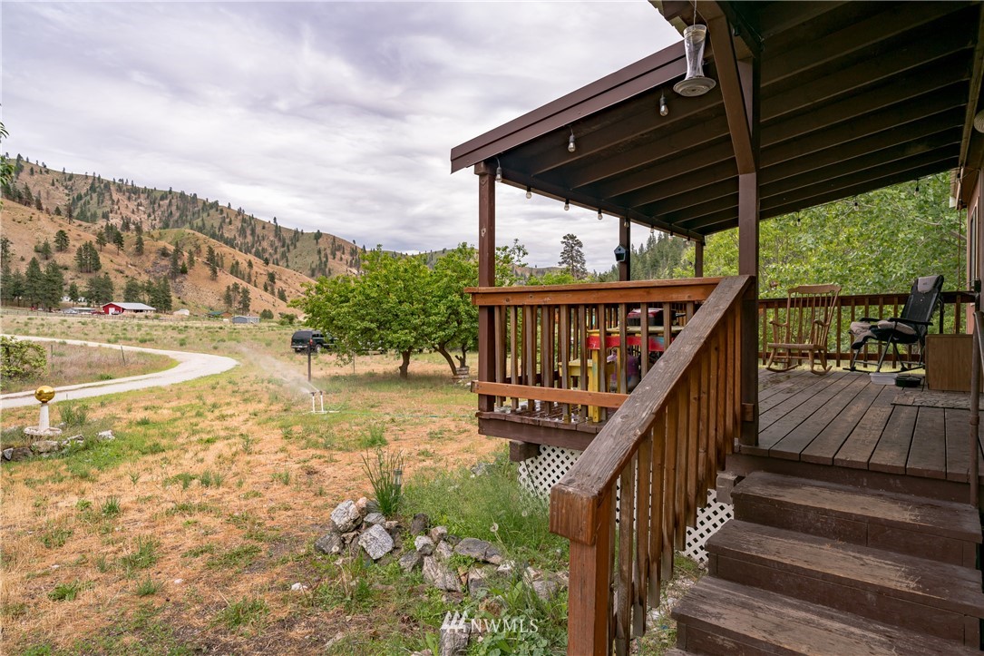 6480 Navarre Coulee Road Chelan, WA 98816 - Photo 10 of 21 Gallery Image 10