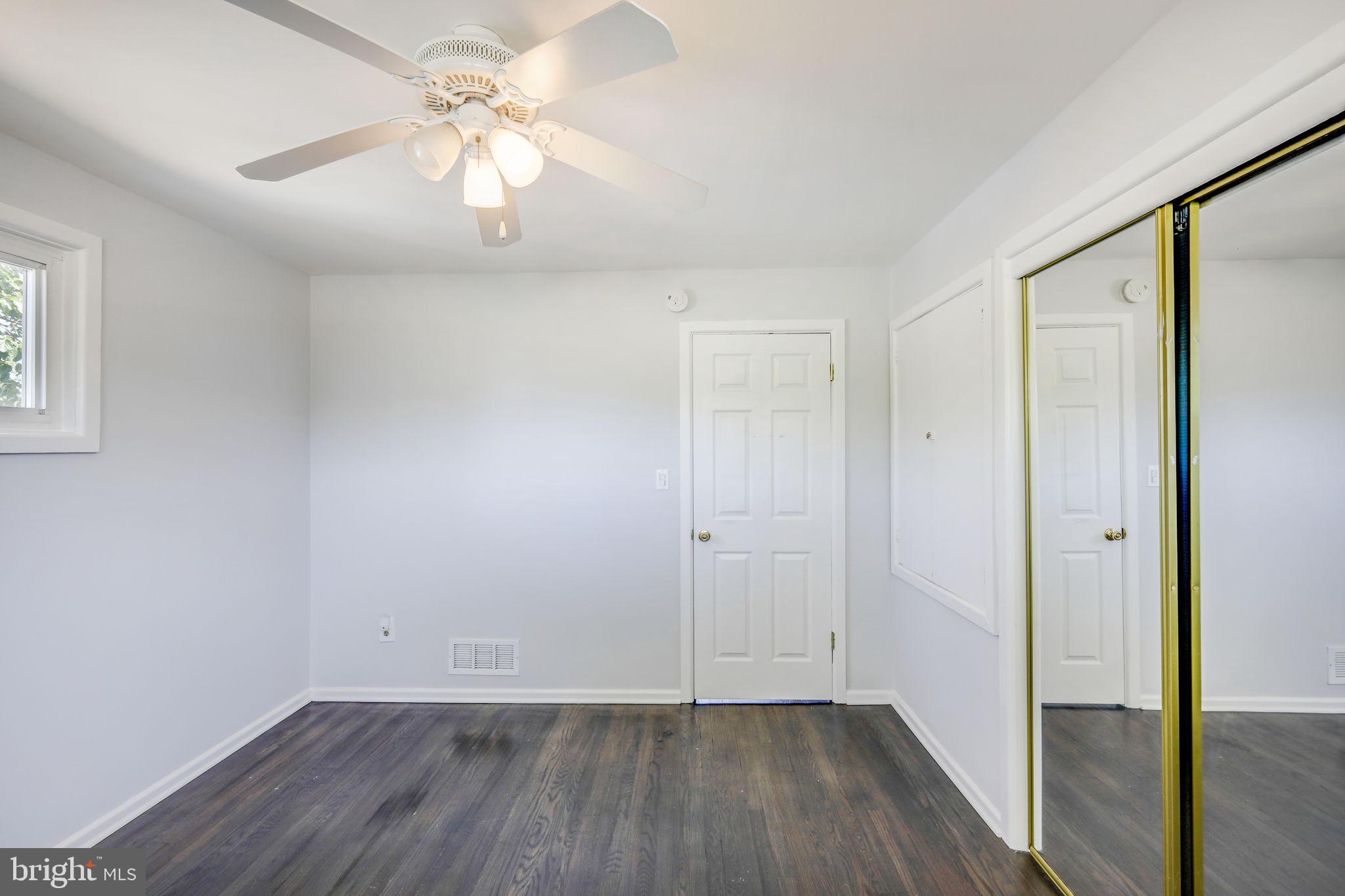 2 Appian Way Pasadena, MD 21122 - Photo 14 of 34