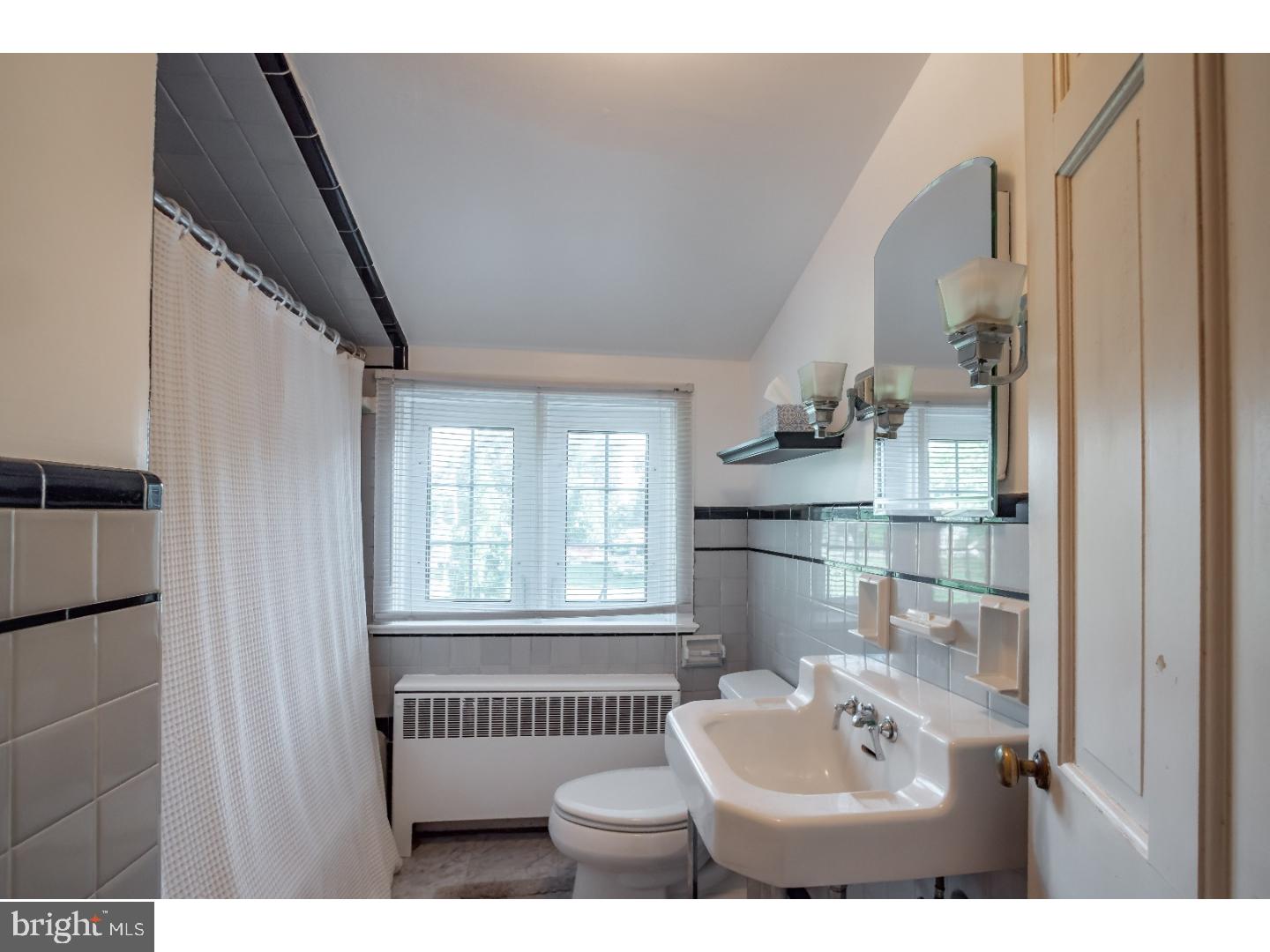 777 Arch Street Spring City, PA 19475 - Photo 17 of 22 Bathroom