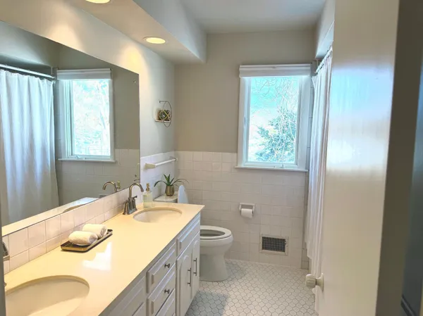 $3,900 | 6904 Gleason Road, Edina, MN 55439