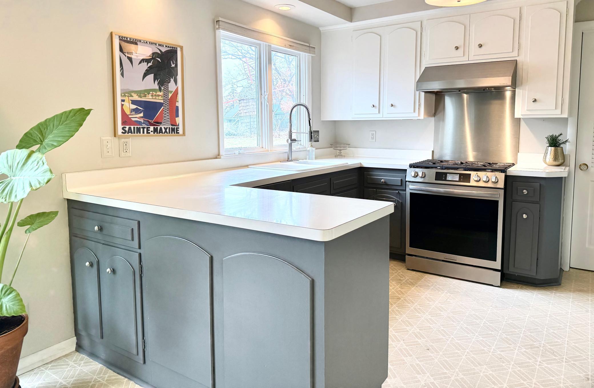 6904 Gleason Road Edina, MN 55439 - Photo 2 of 18