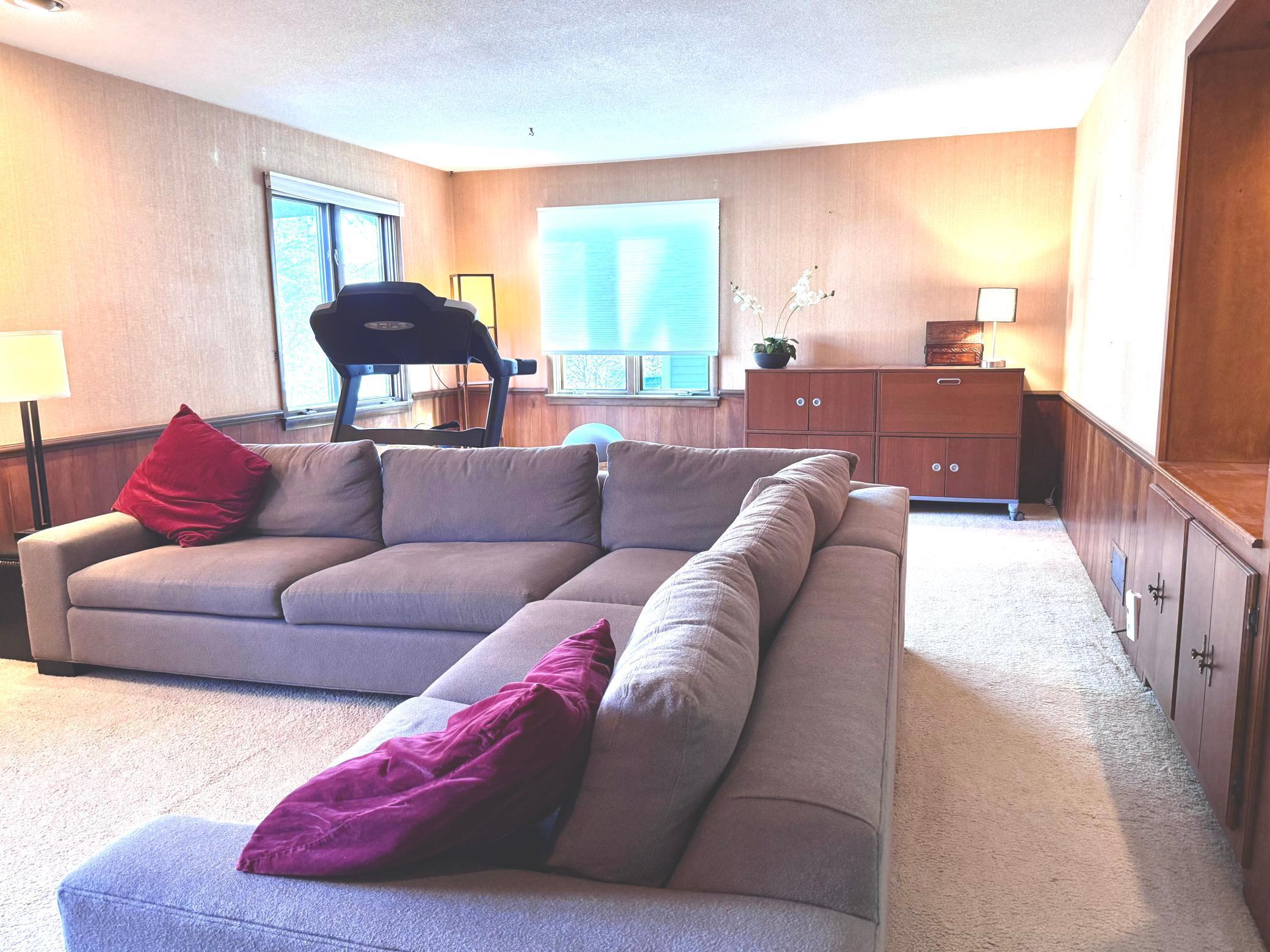 6904 Gleason Road Edina, MN 55439 - Photo 9 of 18