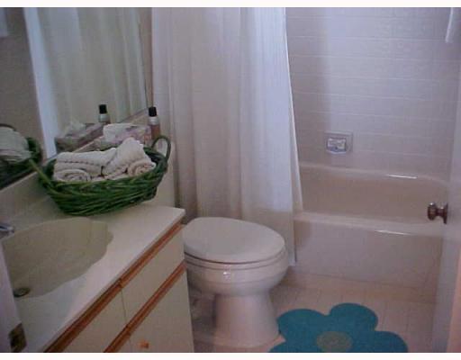 10910 Lakemore Lane, Unit 202 Boca Raton, FL 33498 - Photo 5 of 12 Additional Photo