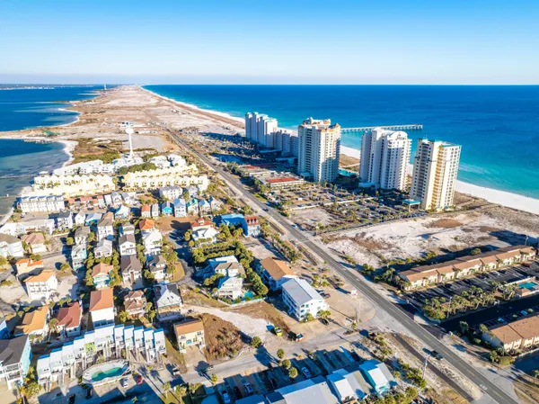 $345,000 | 1430 Tina Drive, Unit 10, Navarre, FL 32566