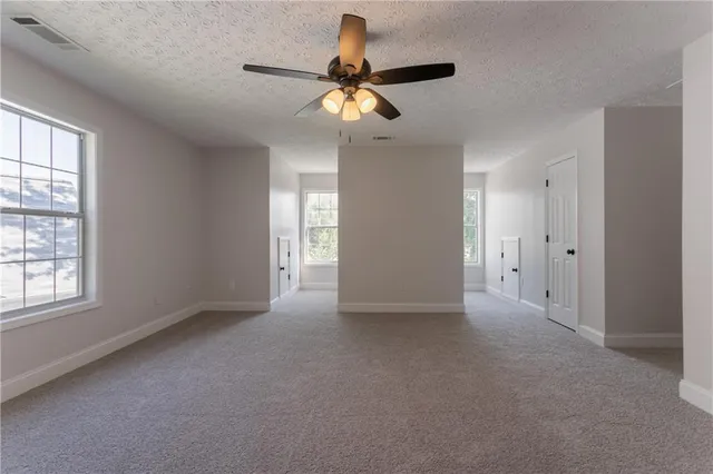 a view of empty room with window