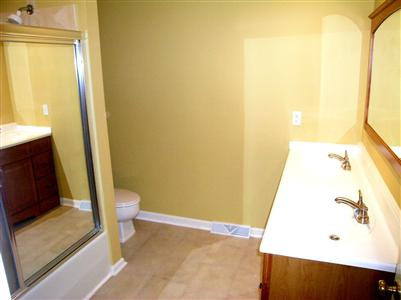 2969 Montavesta Road Lexington, KY 40502 - Photo 8 of 16 The large hall bath has also been update