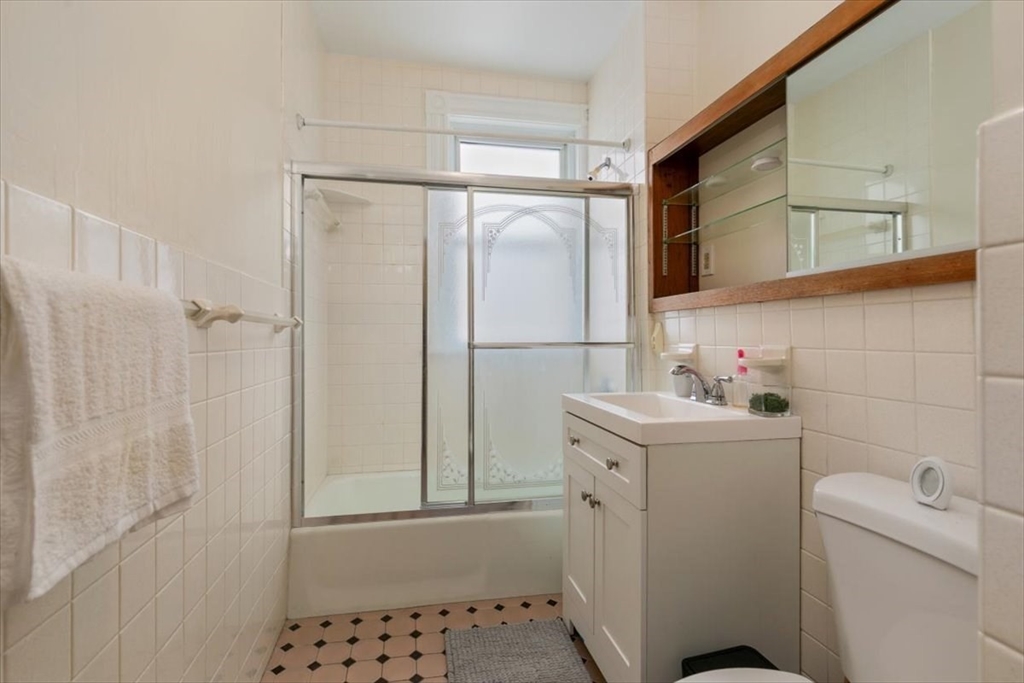 412 Cabot Street Beverly, MA 01915 - Photo 22 of 39