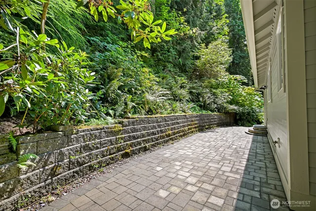 $565,000 | 6 Lake Louise Drive, Bellingham, WA 98229