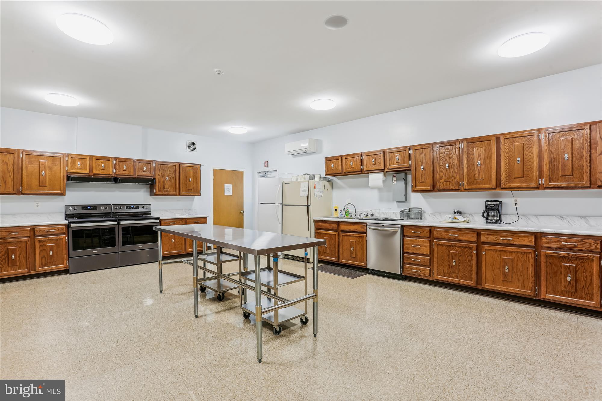 7040 Basswood Road, Unit 11 Frederick, MD 21703 - Photo 39 of 41 Crestwood Village clubhouse kitchen