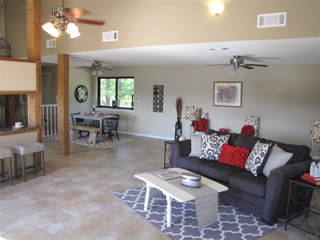 400 Riola Place Pensacola, FL 32506 - Photo 12 of 31 Gallery Image 12