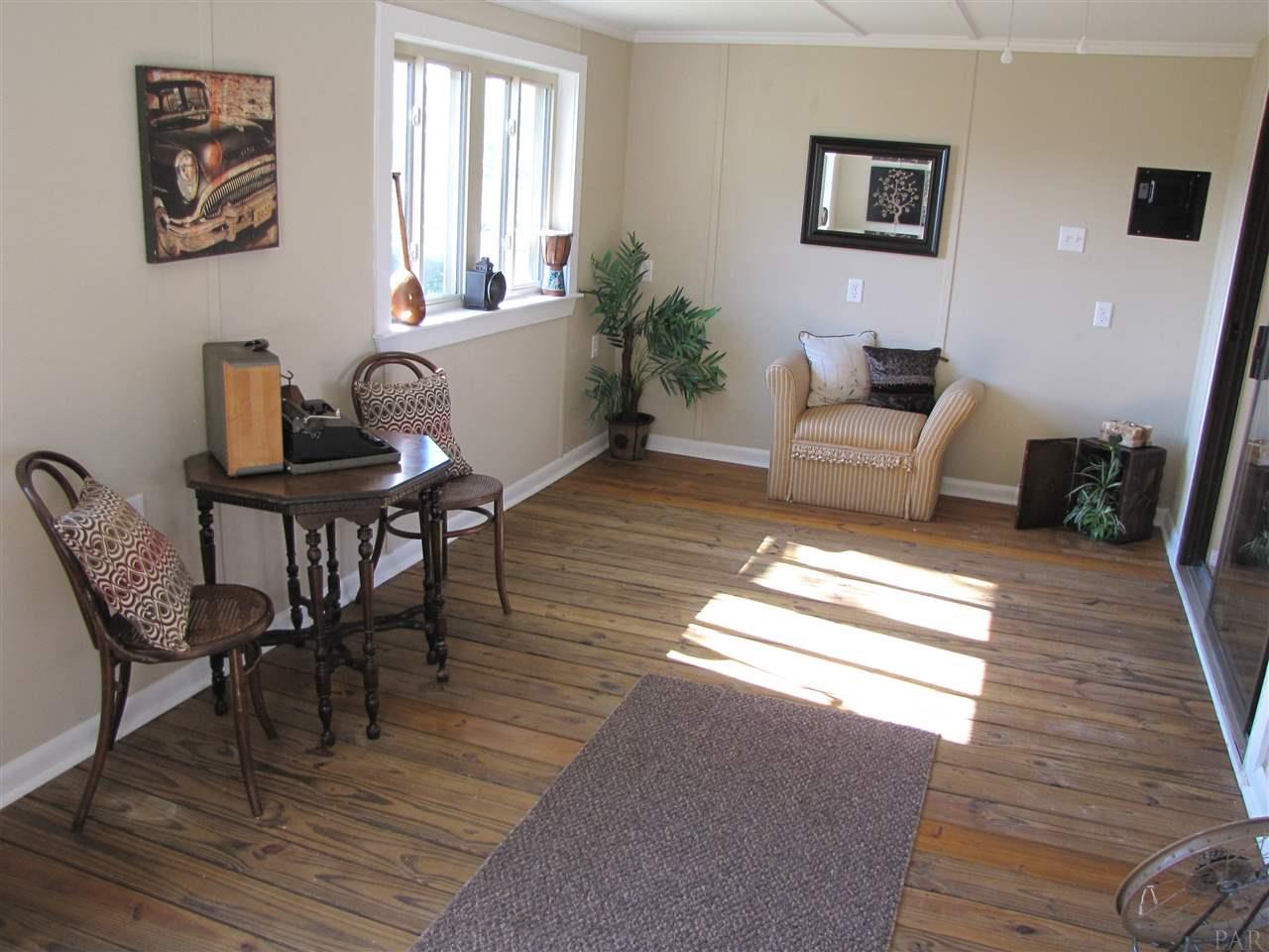 400 Riola Place Pensacola, FL 32506 - Photo 13 of 31 Gallery Image 13