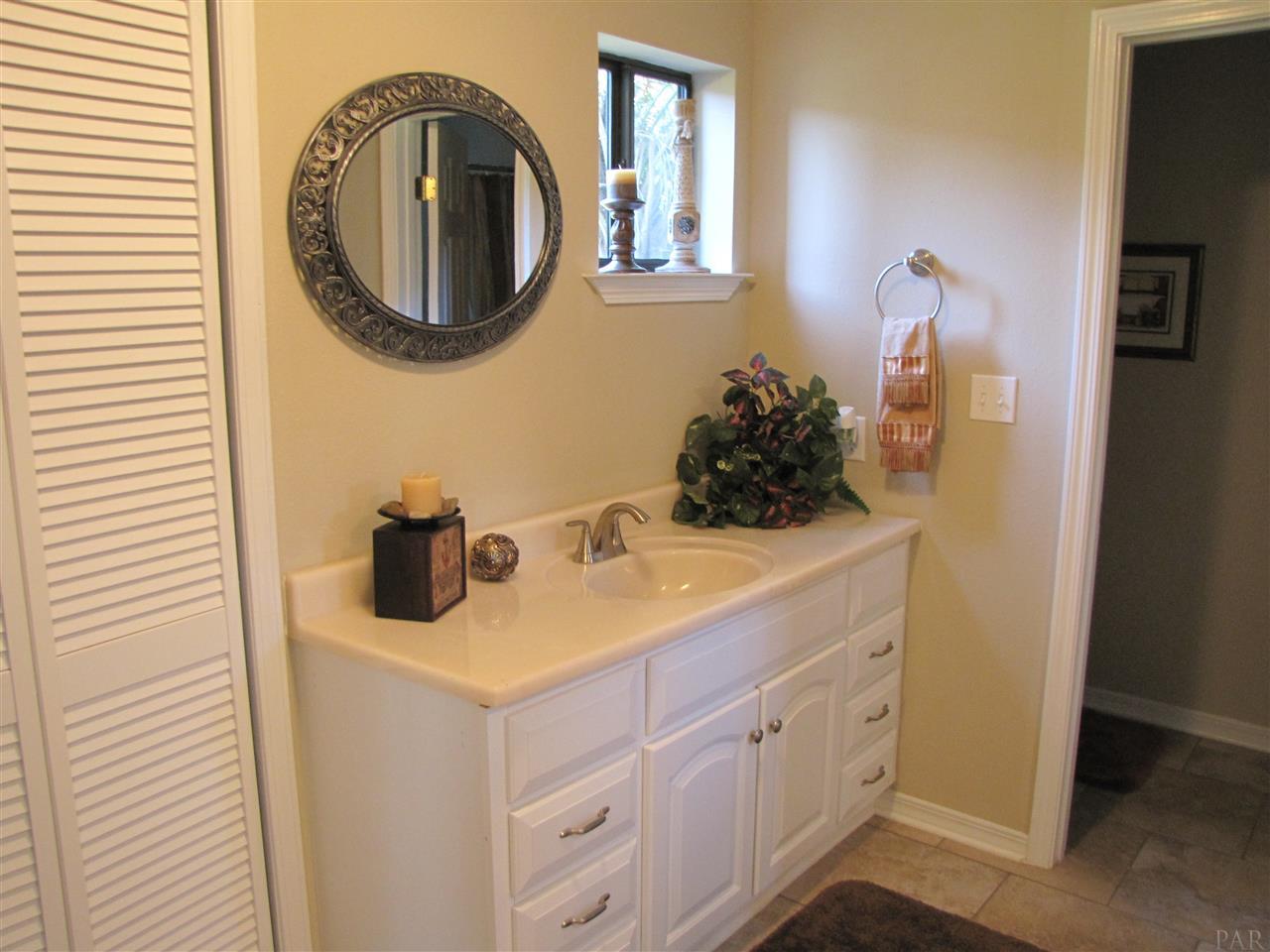 400 Riola Place Pensacola, FL 32506 - Photo 19 of 31 Gallery Image 19