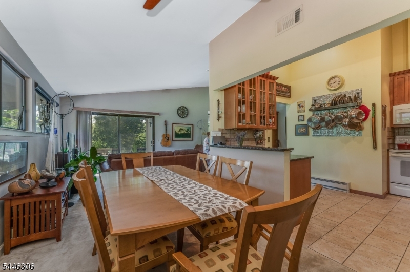 35 North Slope Clinton, NJ 08809 - Photo 21 of 43