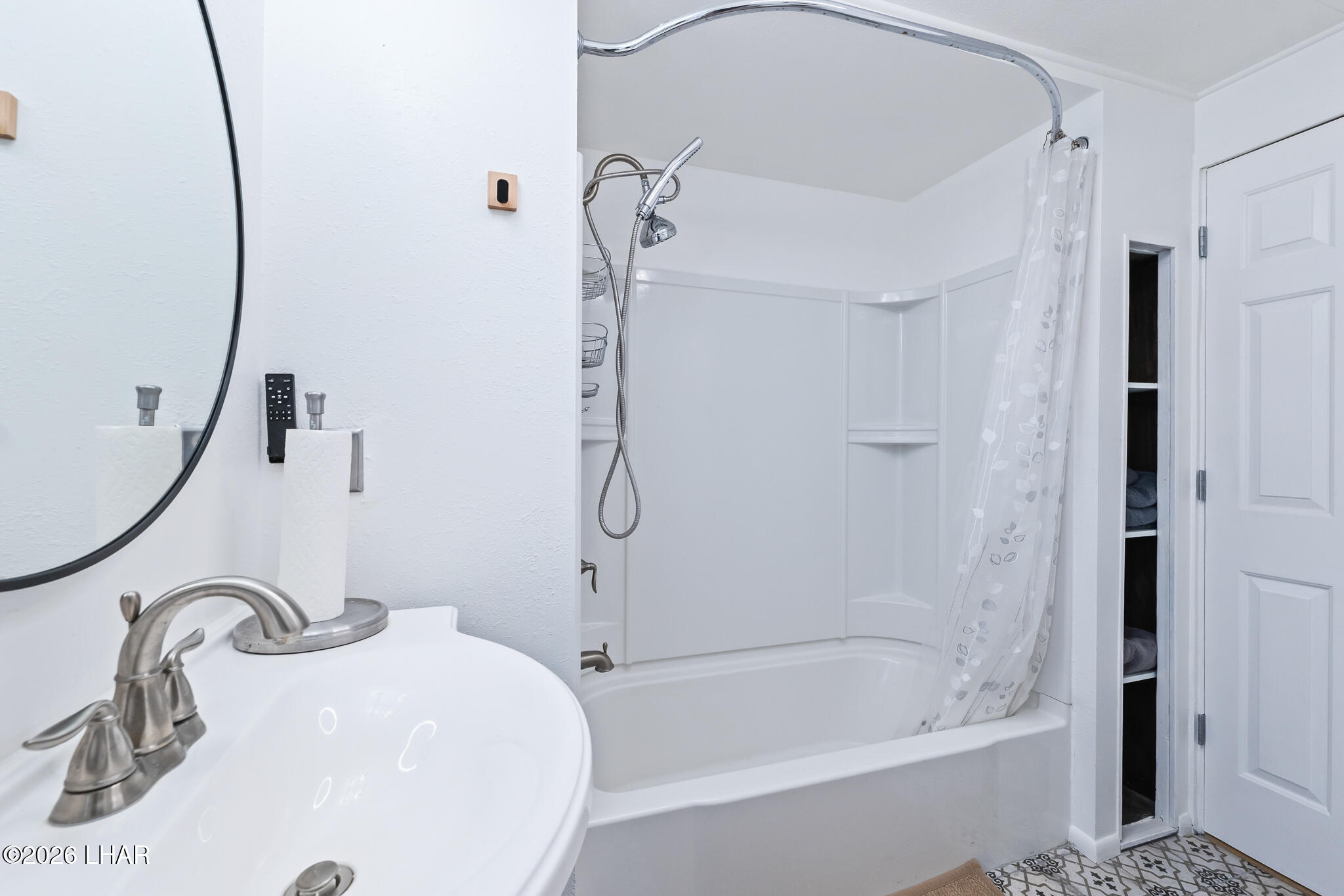 3170 Parker Dam Road, Unit 8 Parker, AZ 85344 - Photo 19 of 53 a bathroom with a sink a toilet and a bathtub