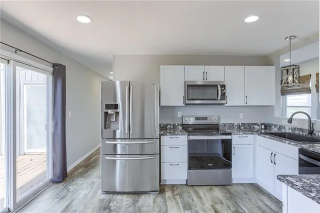 $299,000 | 847 Lake Viking Terrace, Altamont, MO 64620