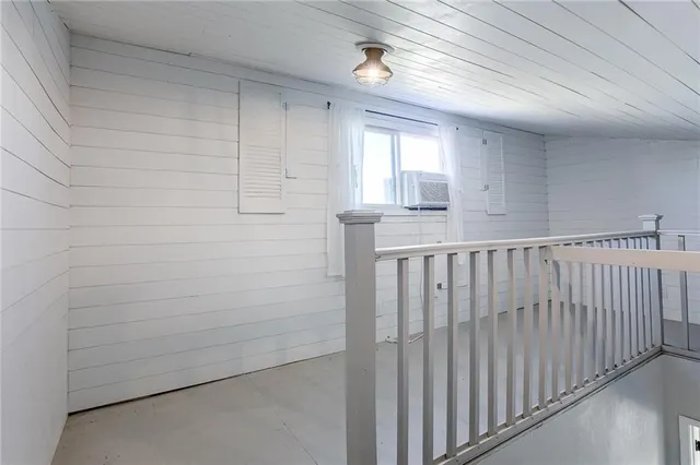 $299,000 | 847 Lake Viking Terrace, Altamont, MO 64620