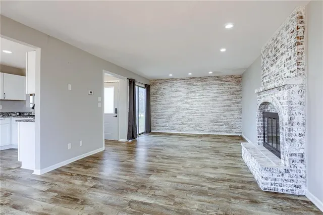 $299,000 | 847 Lake Viking Terrace, Altamont, MO 64620