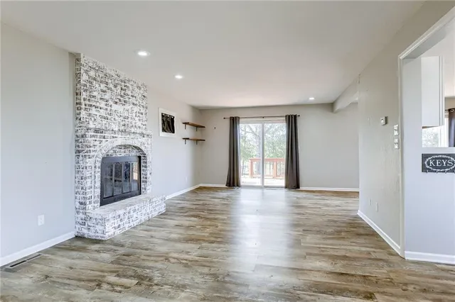 $299,000 | 847 Lake Viking Terrace, Altamont, MO 64620