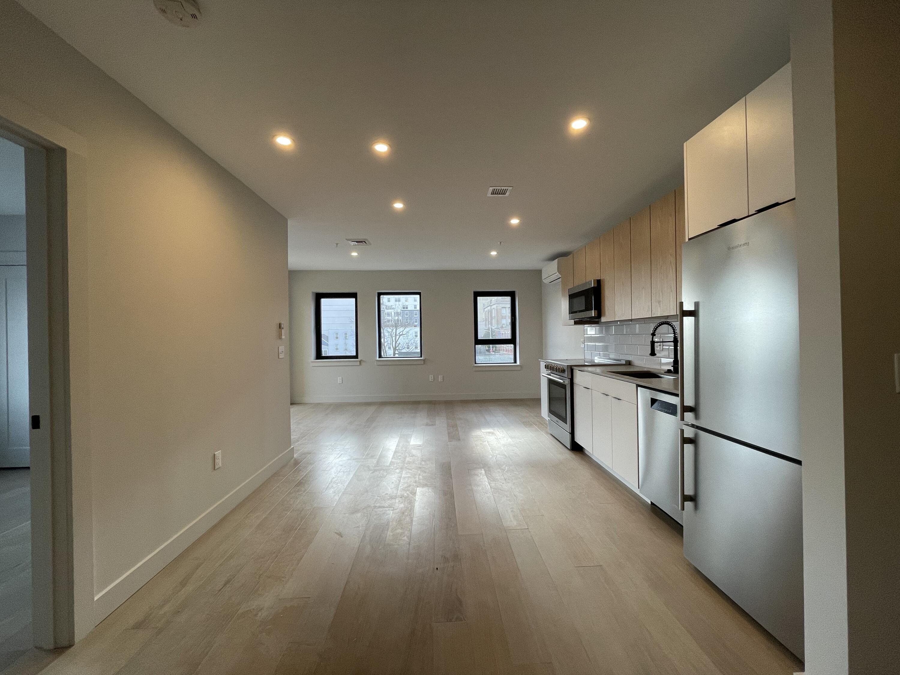 75 Chestnut Street, Unit 601 Portland, ME 04101 - Photo 2 of 38 601 Entrance