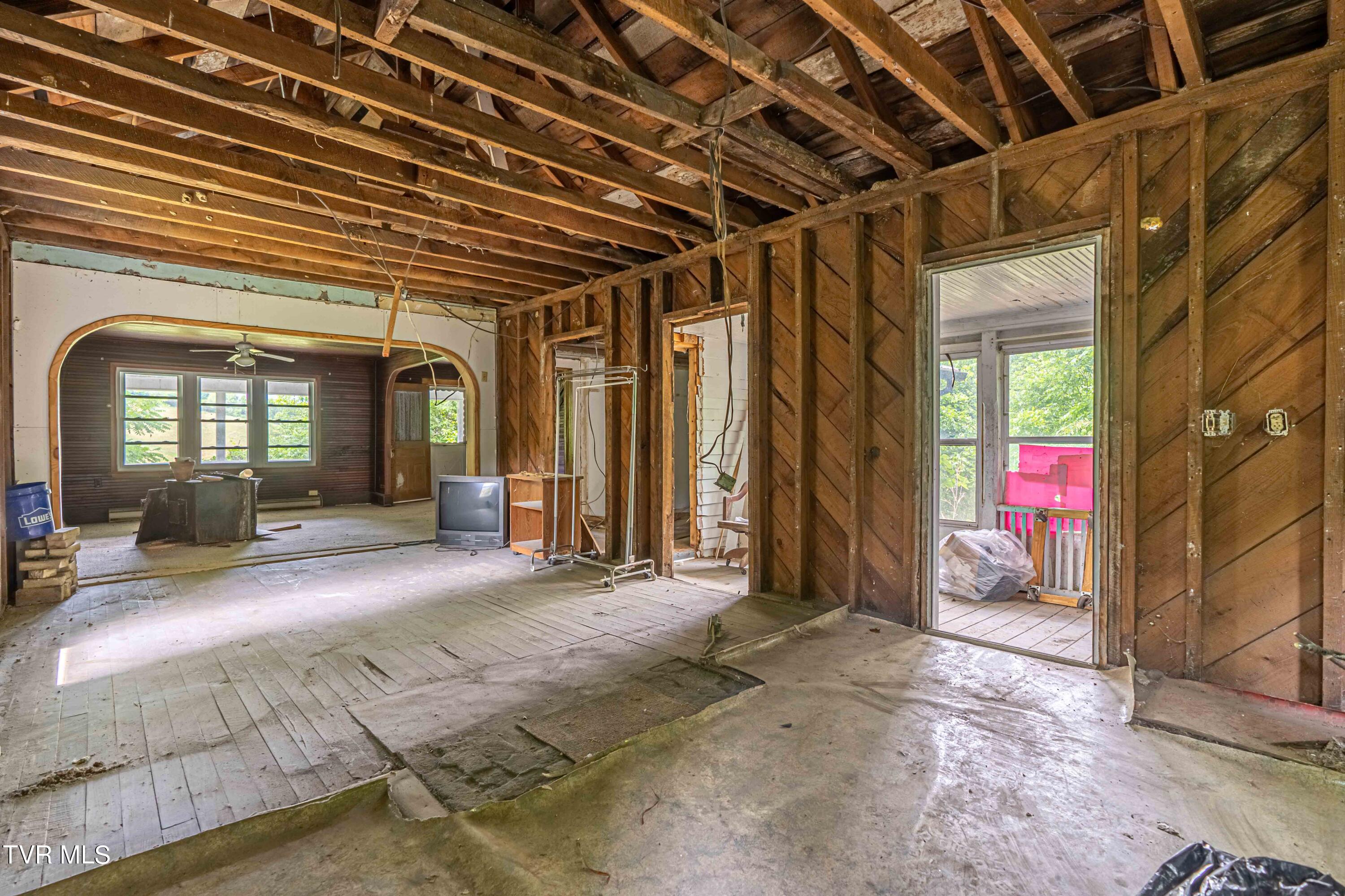 30250 Rich Valley Road Meadowview, VA 24361 - Photo 7 of 25 Rich Valley -47