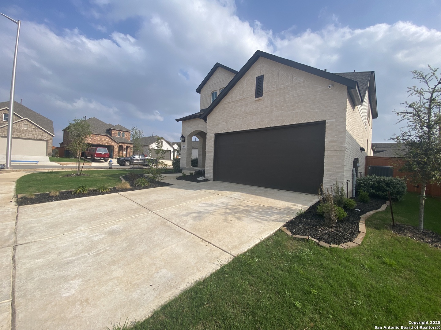 1809 Nettletree Road New Braunfels, TX 78132 - Photo 4 of 50