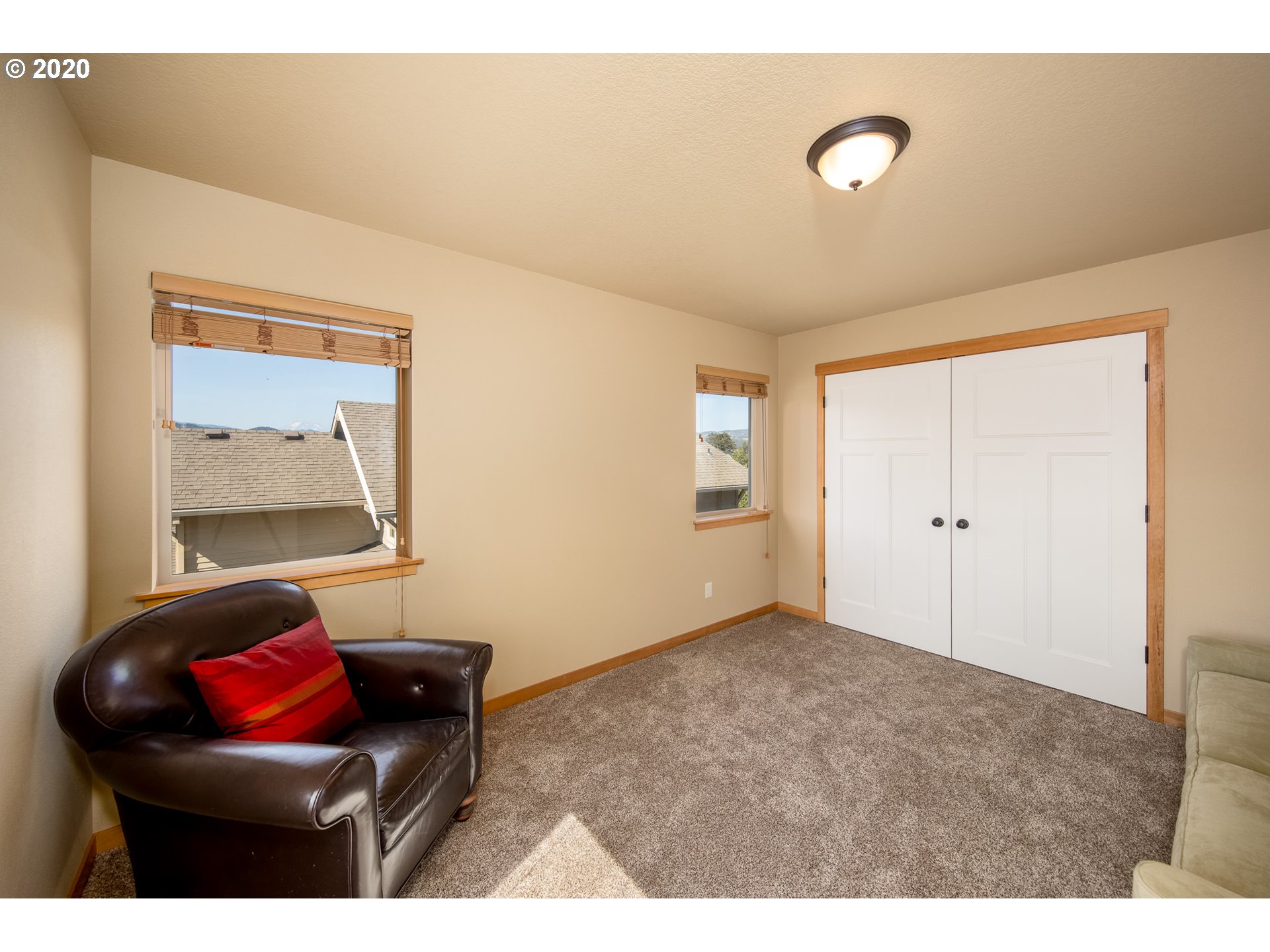 1021 Redtail Loop Hood River, OR 97031 - Photo 17 of 32