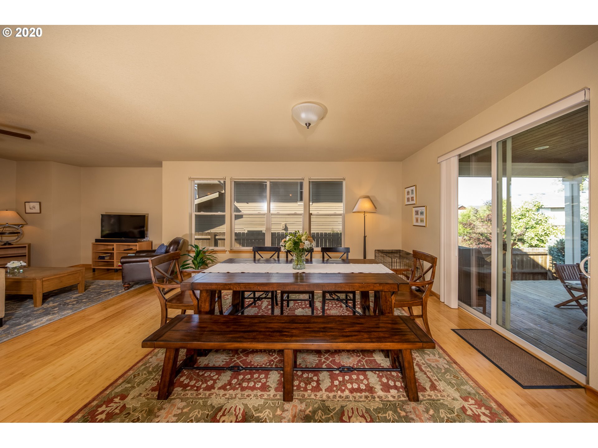 1021 Redtail Loop Hood River, OR 97031 - Photo 5 of 32