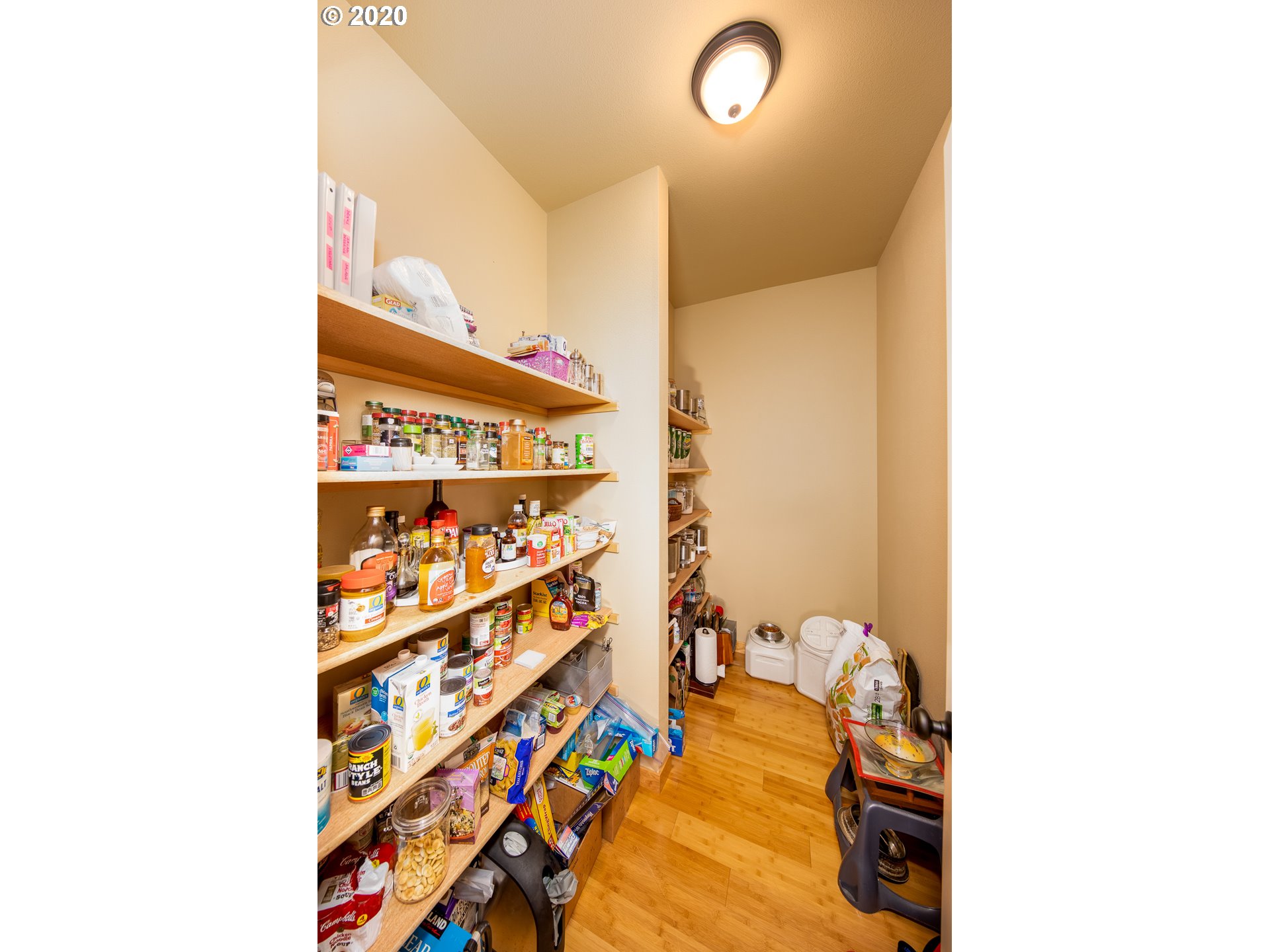 1021 Redtail Loop Hood River, OR 97031 - Photo 8 of 32