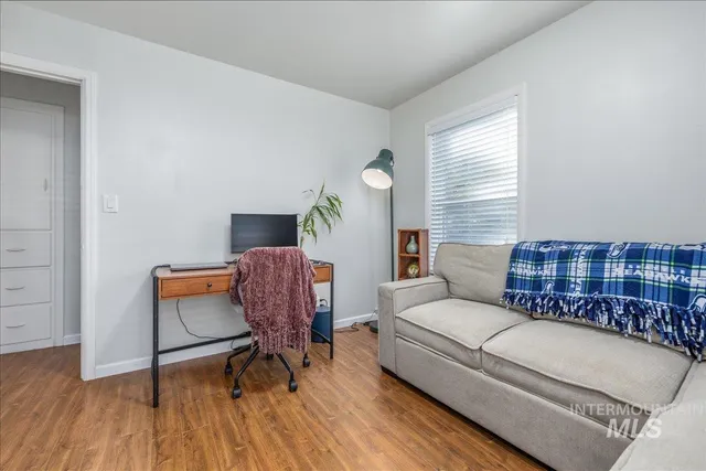 $394,000 | 1317 South Phillippi Street, Boise, ID 83705