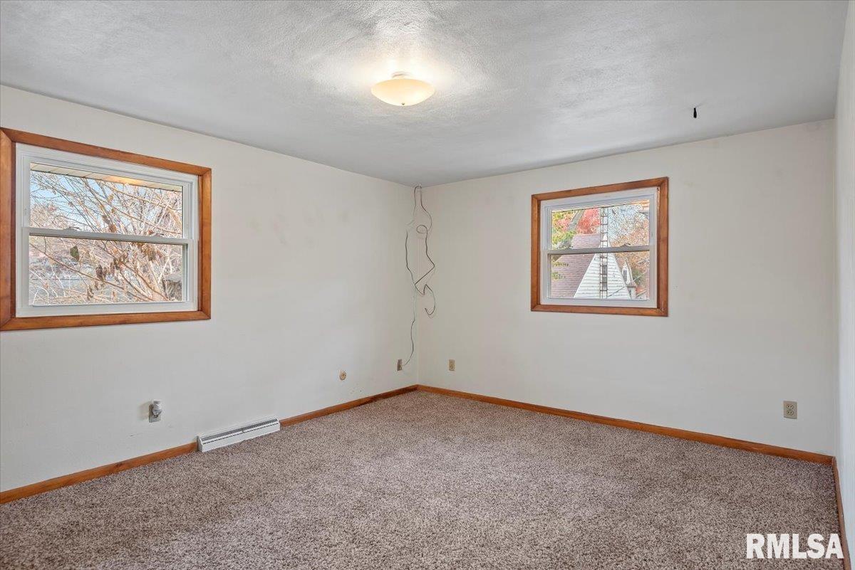 811 West Governor Street Springfield, IL 62704 - Photo 12 of 16