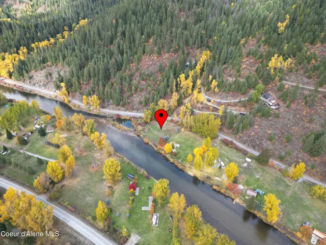 $325,000 | 10755 Old River Road, Kingston, ID 83839