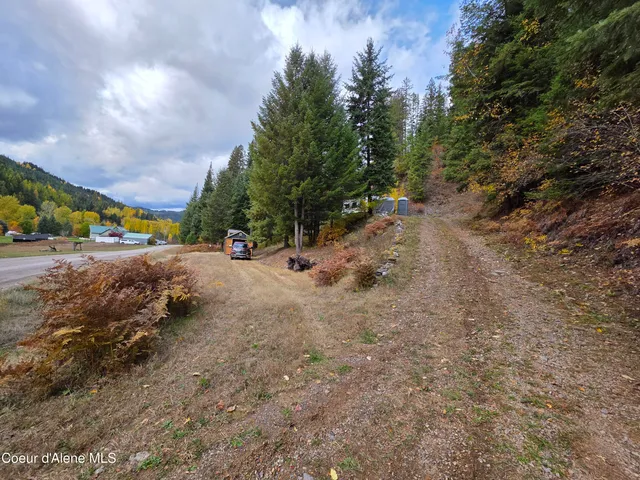 $325,000 | 10755 Old River Road, Kingston, ID 83839