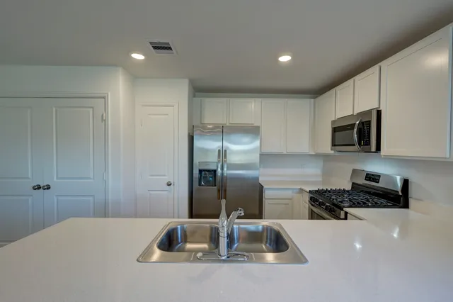 $1,800 | 24110 Wandering Brk Drive, Hockley, TX 77447