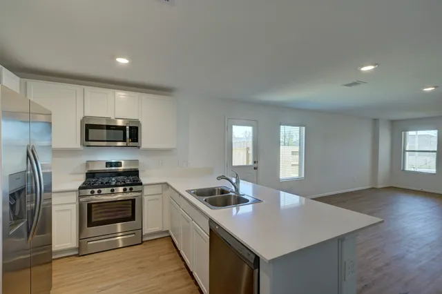 $1,800 | 24110 Wandering Brk Drive, Hockley, TX 77447