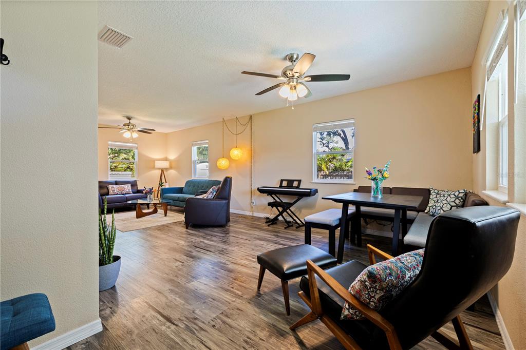 401 Dempsey Road Palm Harbor, FL 34683 - Photo 3 of 35 Gallery Image 3