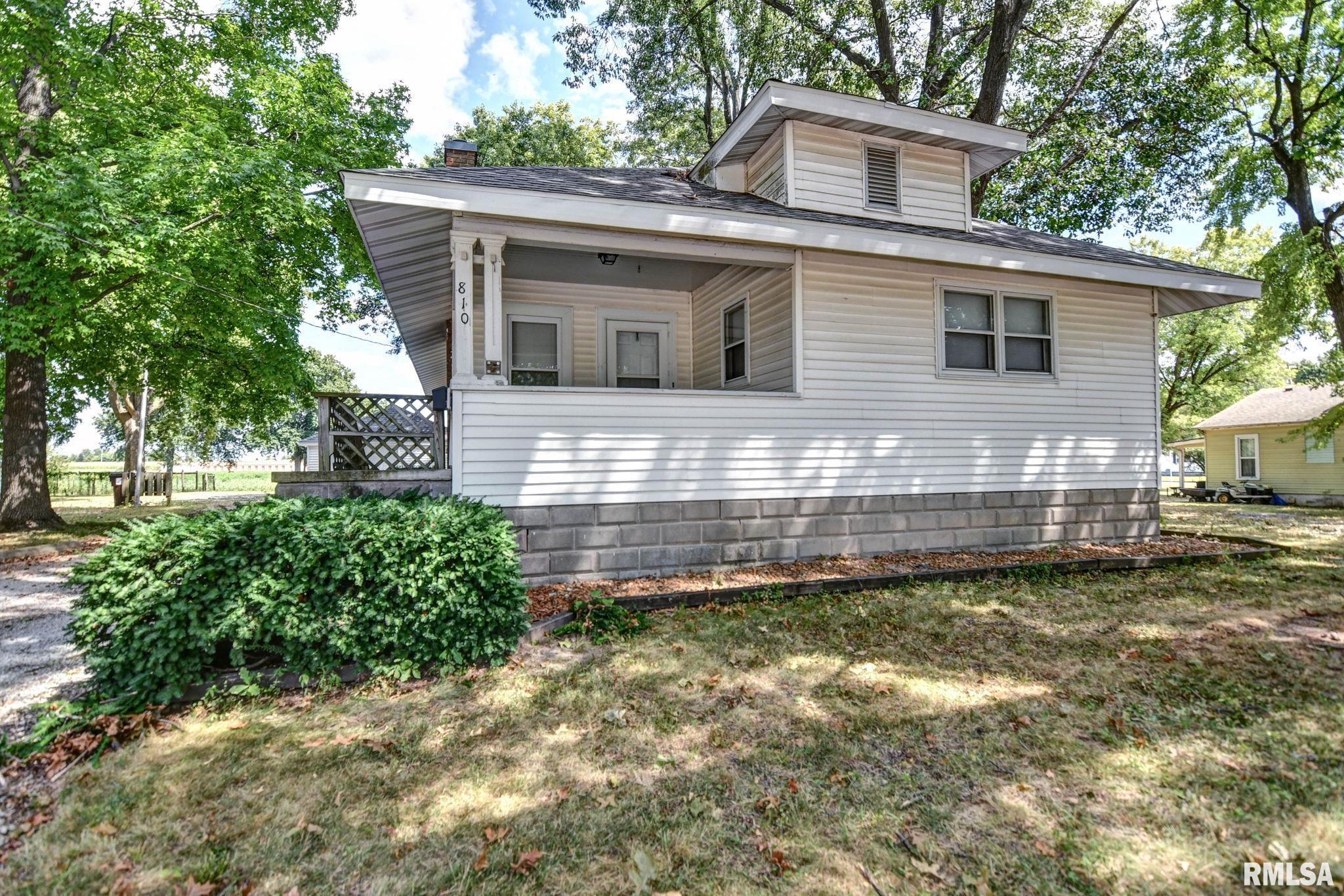 810 North Snodgrass Street Taylorville, IL 62568 - Photo 12 of 43