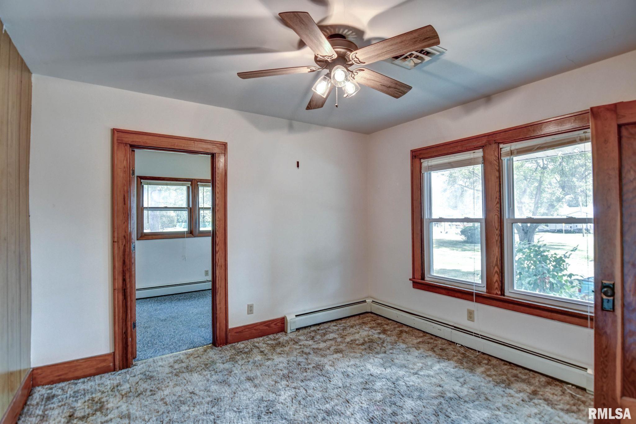 810 North Snodgrass Street Taylorville, IL 62568 - Photo 19 of 43