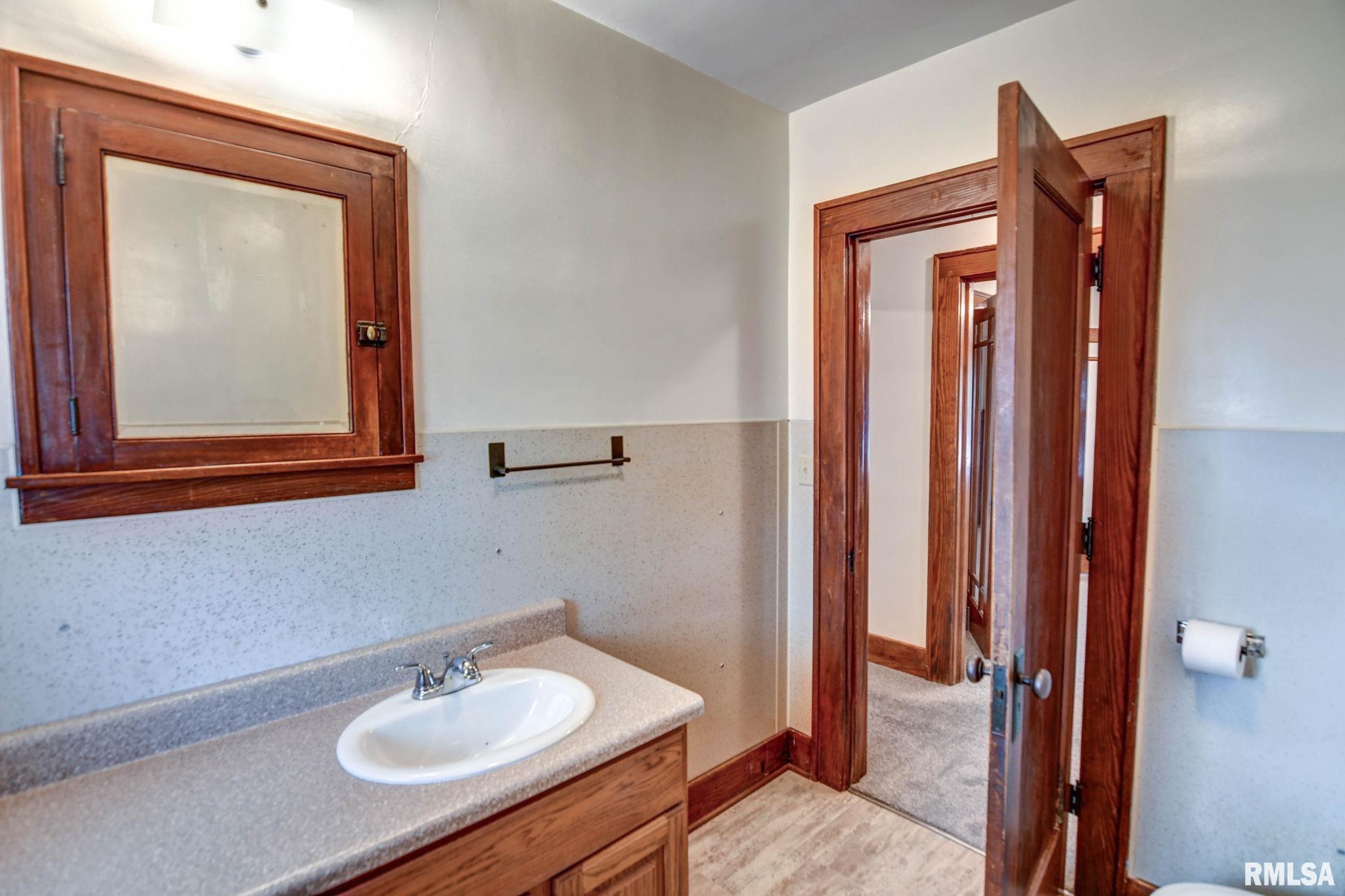 810 North Snodgrass Street Taylorville, IL 62568 - Photo 25 of 43