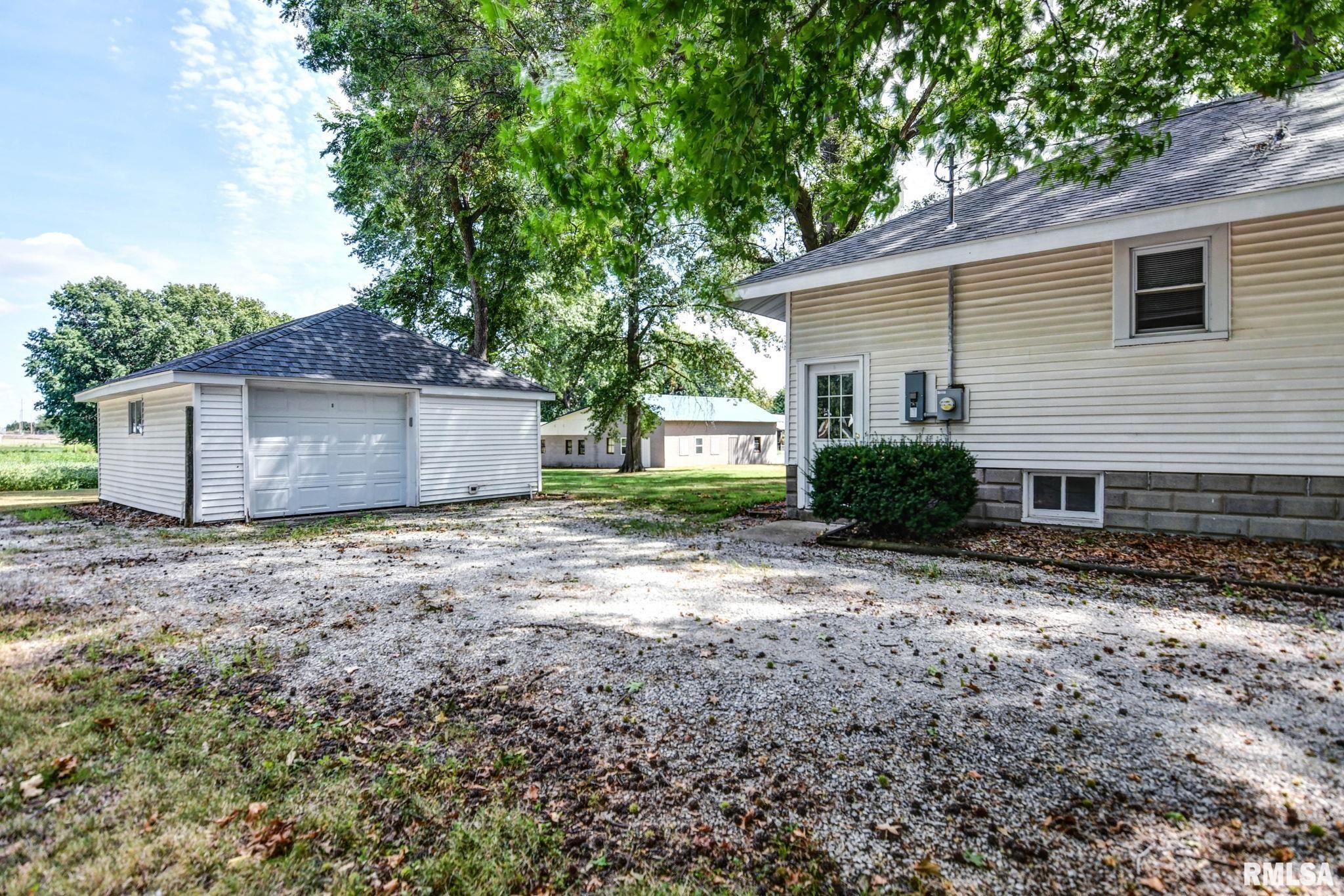 810 North Snodgrass Street Taylorville, IL 62568 - Photo 40 of 43