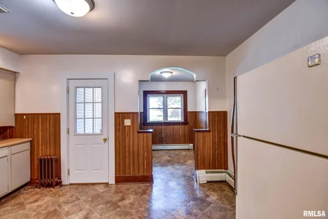 $139,900 | 810 North Snodgrass Street, Taylorville, IL 62568