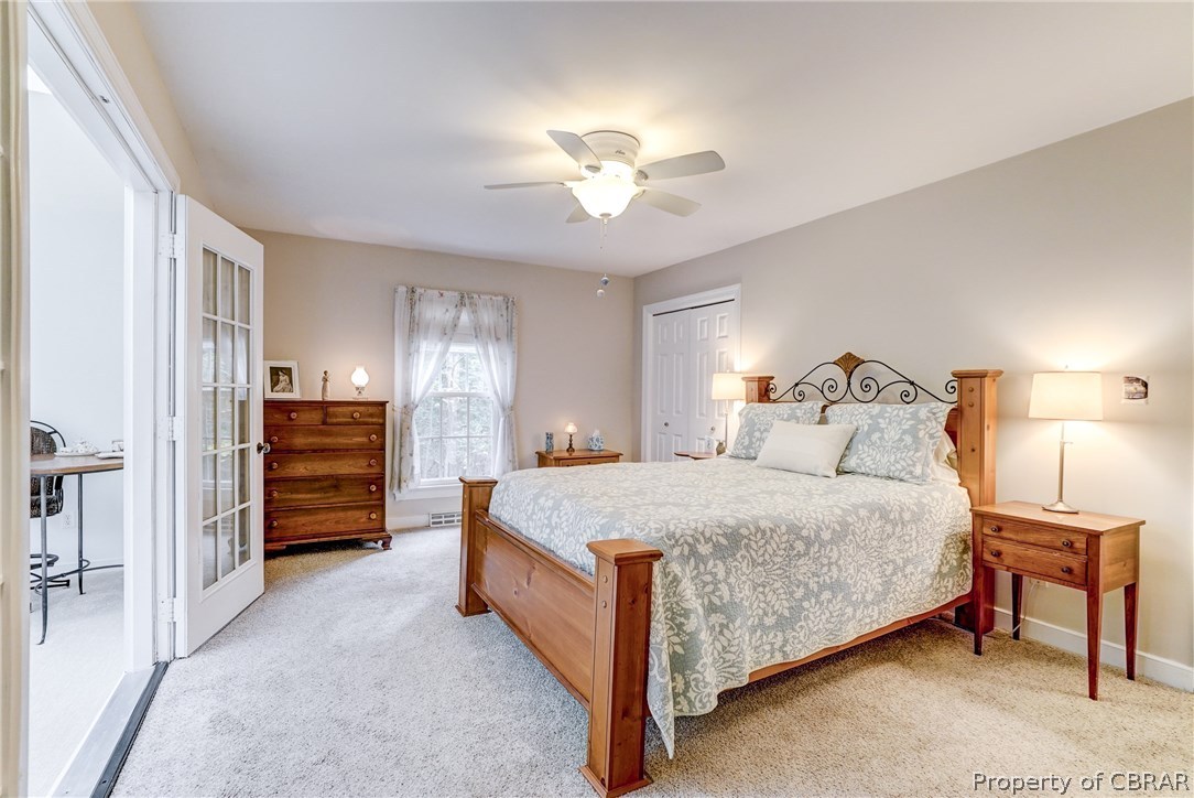 137 Walnut Road Kilmarnock, VA 22482 - Photo 21 of 32 Master suite.