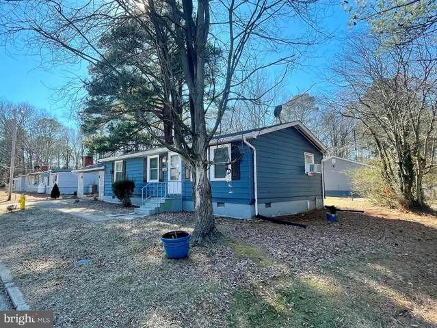 $1,695 | 21341 Cambridge Avenue, Lexington Park, MD 20653