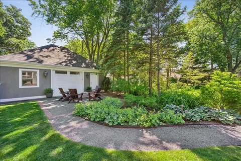$1,759,000 | 1001 Lake Avenue, Wilmette, IL 60091
