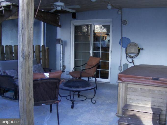 4042 Issacs Road Middle River, MD 21220 - Photo 13 of 15 Patio