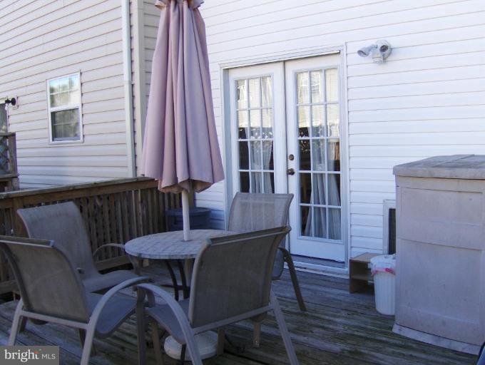 4042 Issacs Road Middle River, MD 21220 - Photo 5 of 15 Deck