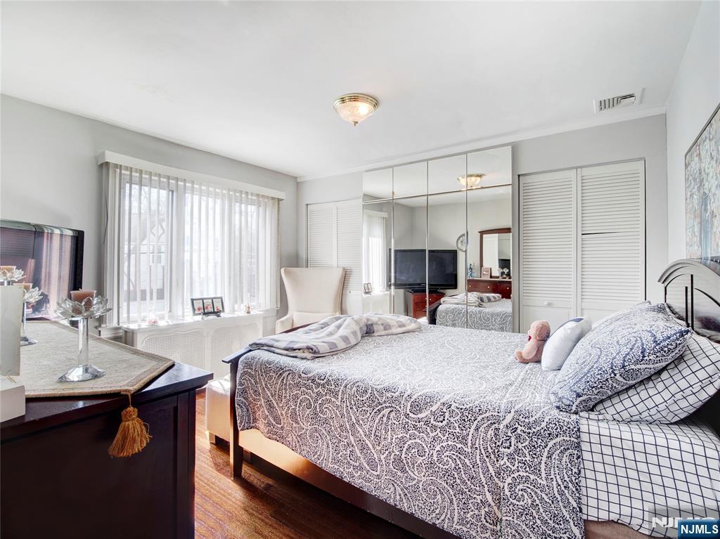 569 Monroe Place Ridgefield, NJ 07657 - Photo 15 of 26