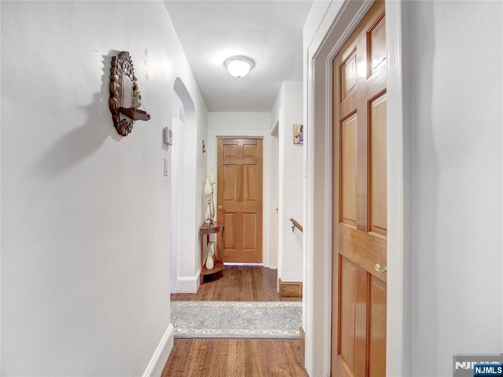 569 Monroe Place Ridgefield, NJ 07657 - Photo 18 of 26