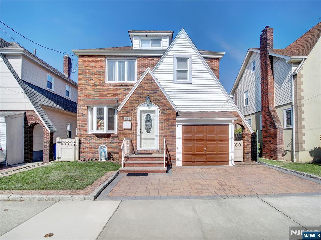 569 Monroe Place Ridgefield, NJ 07657 - Photo 2 of 26